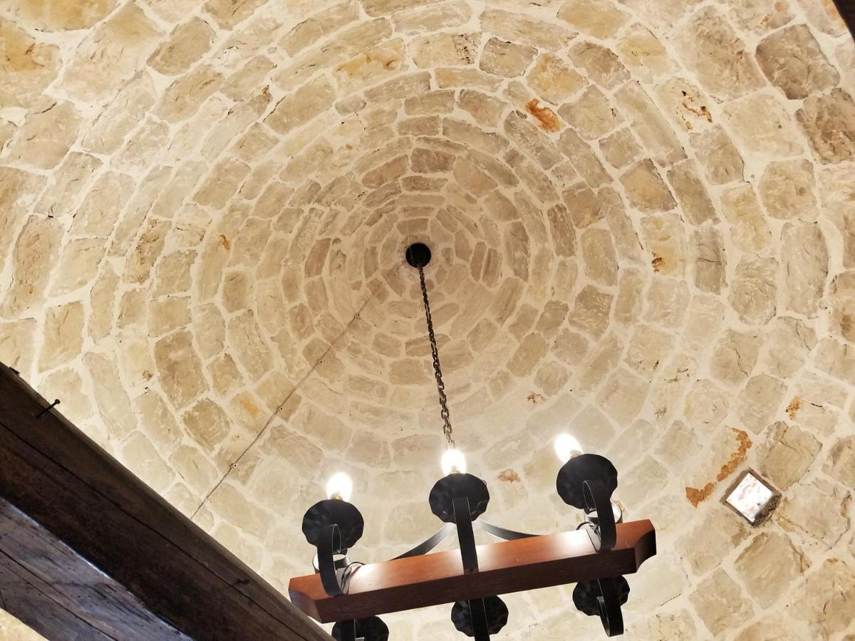 Antico Trullo Immerso Nella Campagna Alberobello Exterior foto