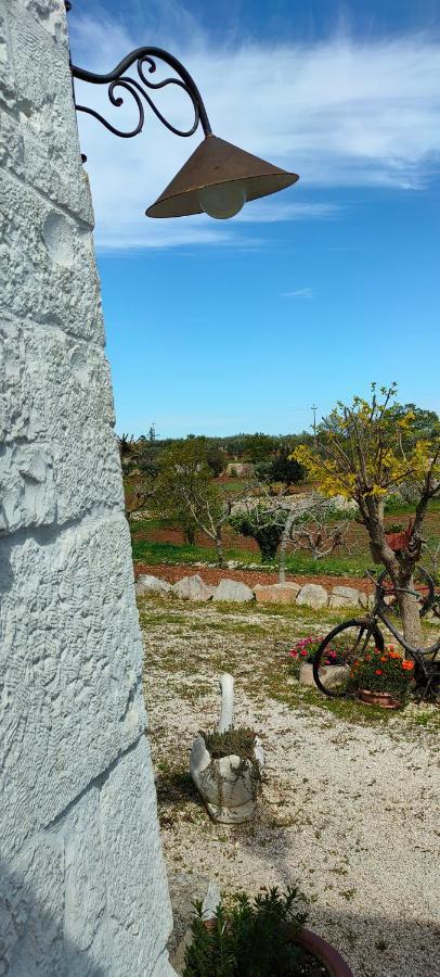 Antico Trullo Immerso Nella Campagna Alberobello Exterior foto